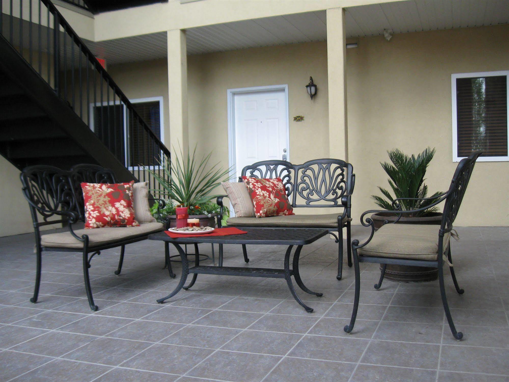 Desert Surfside Waterfront Accommodations Osoyoos Exteriér fotografie